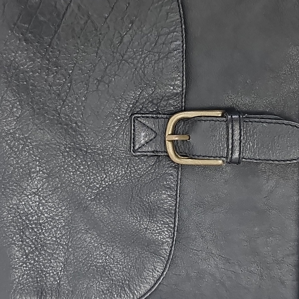Black Leather Backpack Carrier - Picture 3 of 13